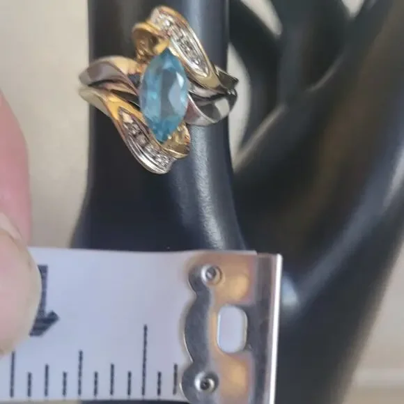 Vintage Marquise Topaz and Round Diamonds Ring 10 KT Yellow and White Gold 7.5 - Picture 6 of 7